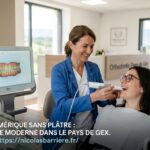 Orthodontiste utilisant un scanner intra-oral 3D pour une empreinte numérique sans plâtre